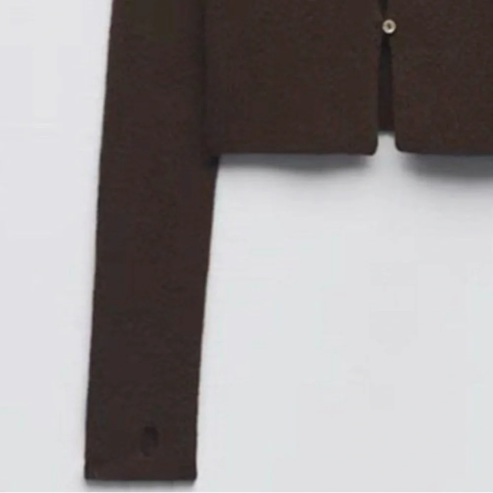 ZARA CROPPED BUTTON FRONT SWEATER TOP